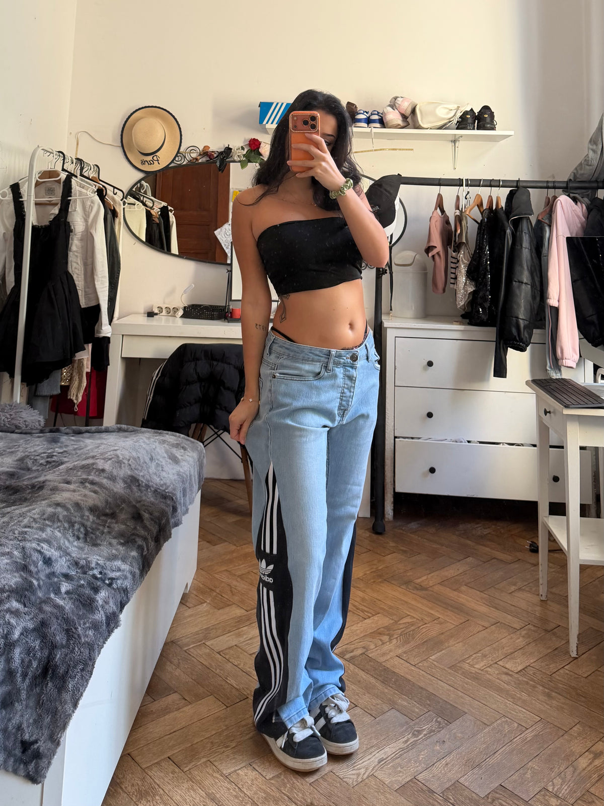 Wide-Leg 3-Stripes Jeans – Size M