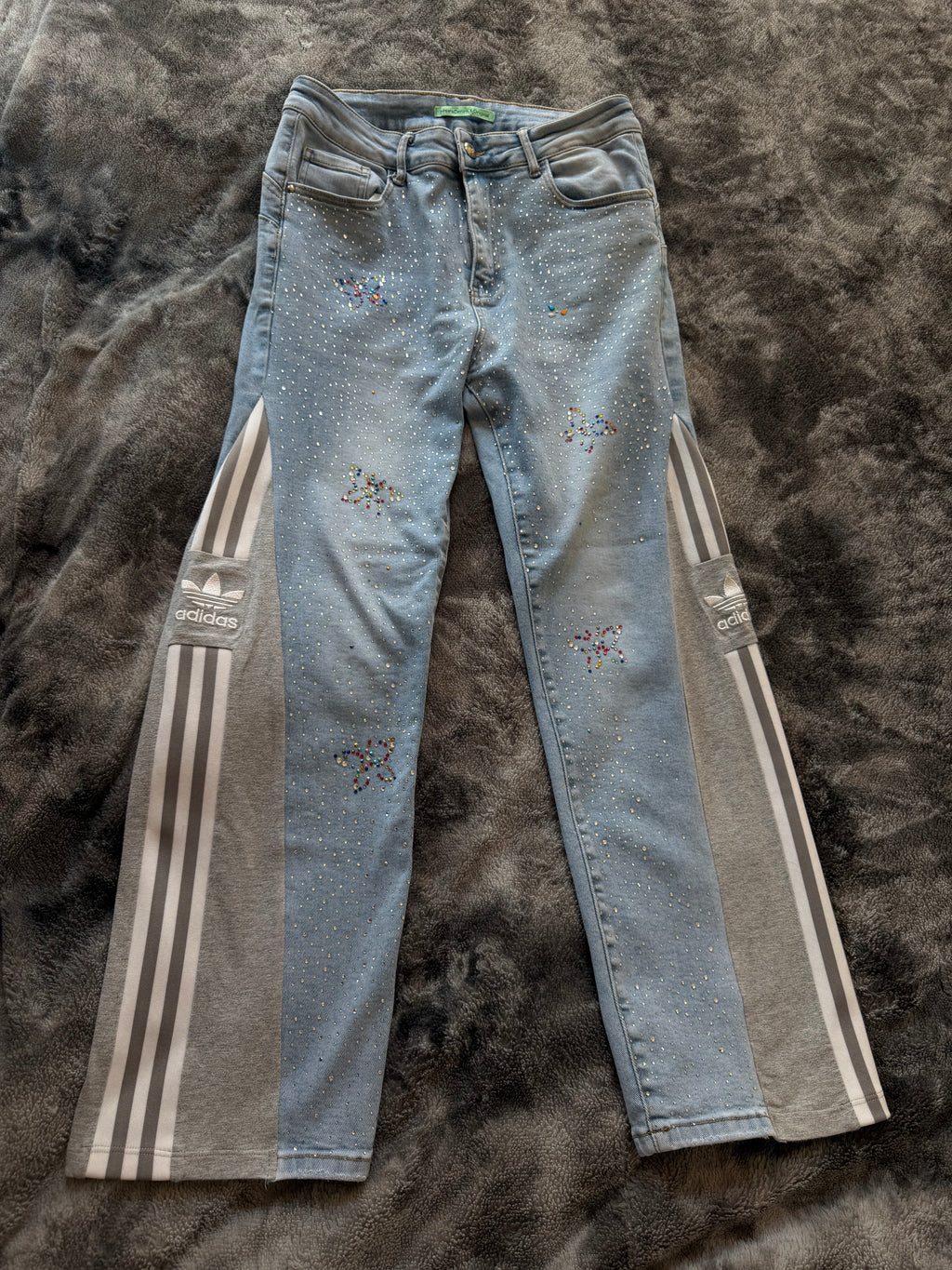Grey Butterfly Rhinestone Flare Jeans – 3 Stripe Push Up Wide Leg size m-xs
