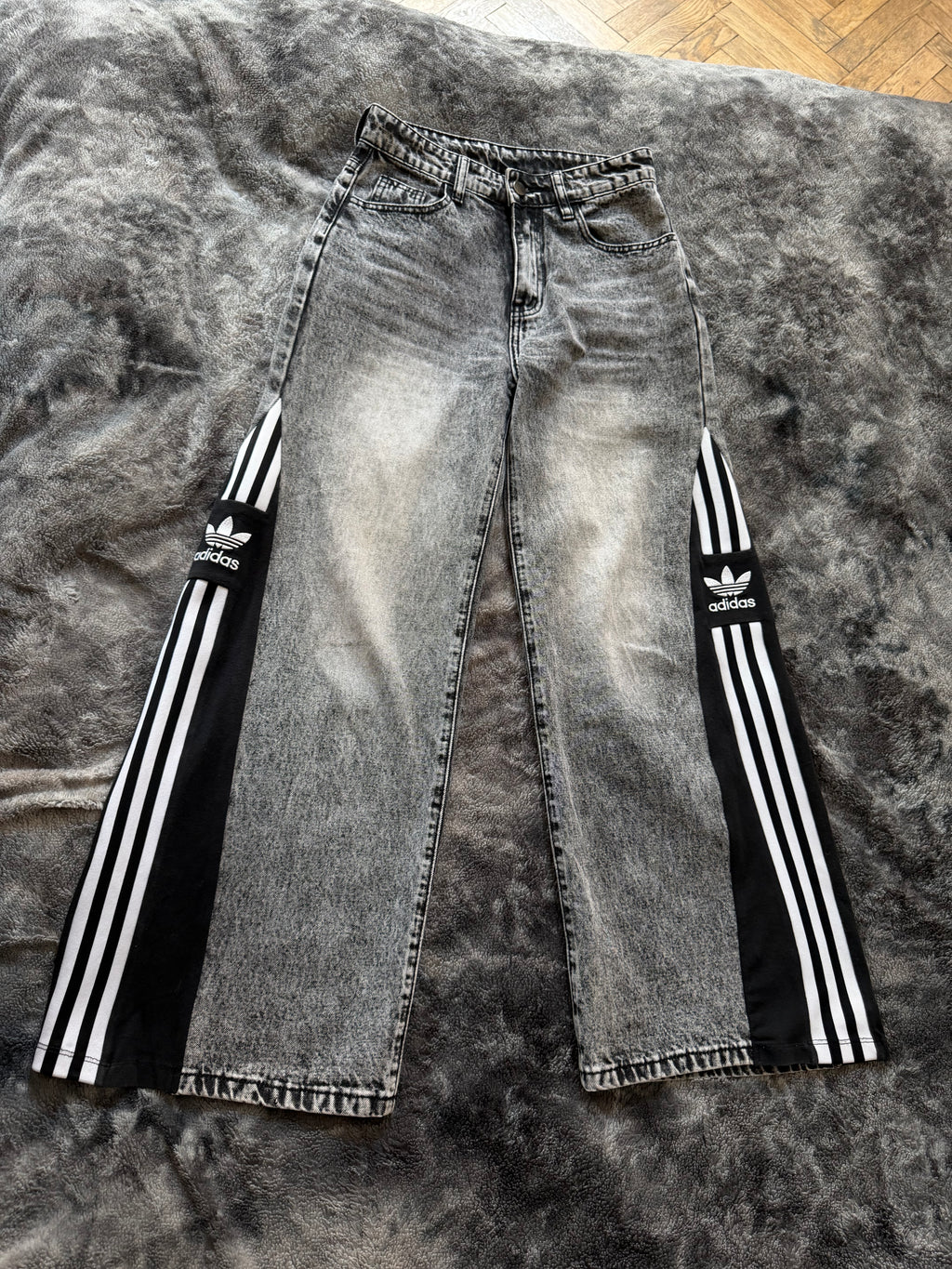Custom Grey Wide Leg Jeans with Three Stripes – One of a Kind – Size XXS/XS