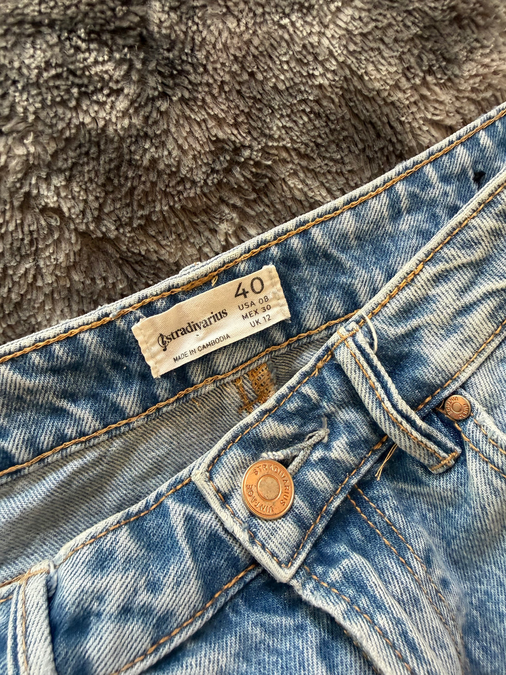 Blue Denim Baggy Jeans – Size L | Wide Leg | 3 Stripes Streetwear