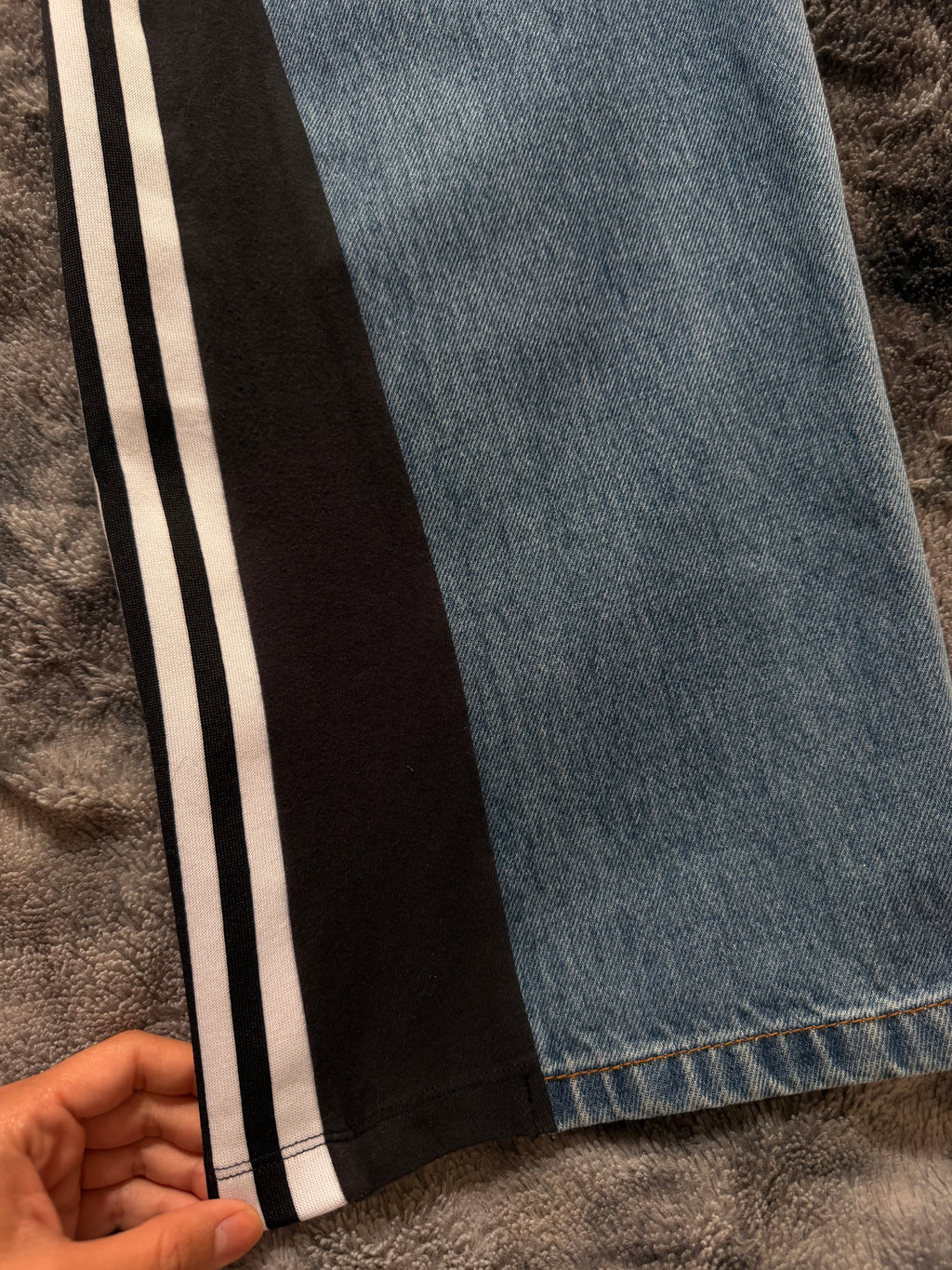 💙 Custom High-Waisted Flared Jeans with Three Stripes – One of a Kind – Size S/M