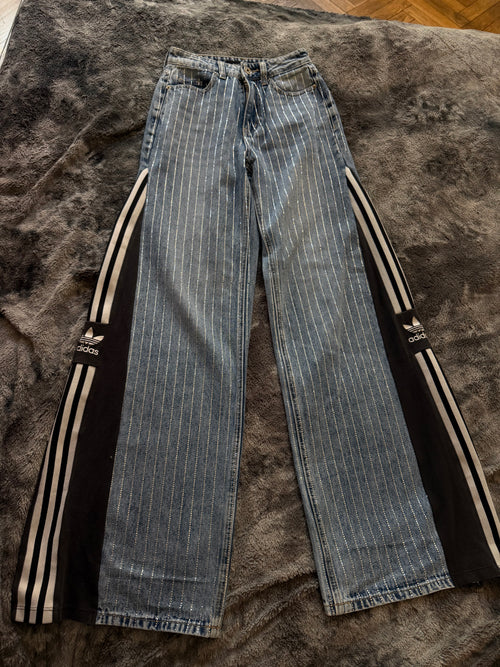3-Stripes Diamond Jeans – Size XXS/XS