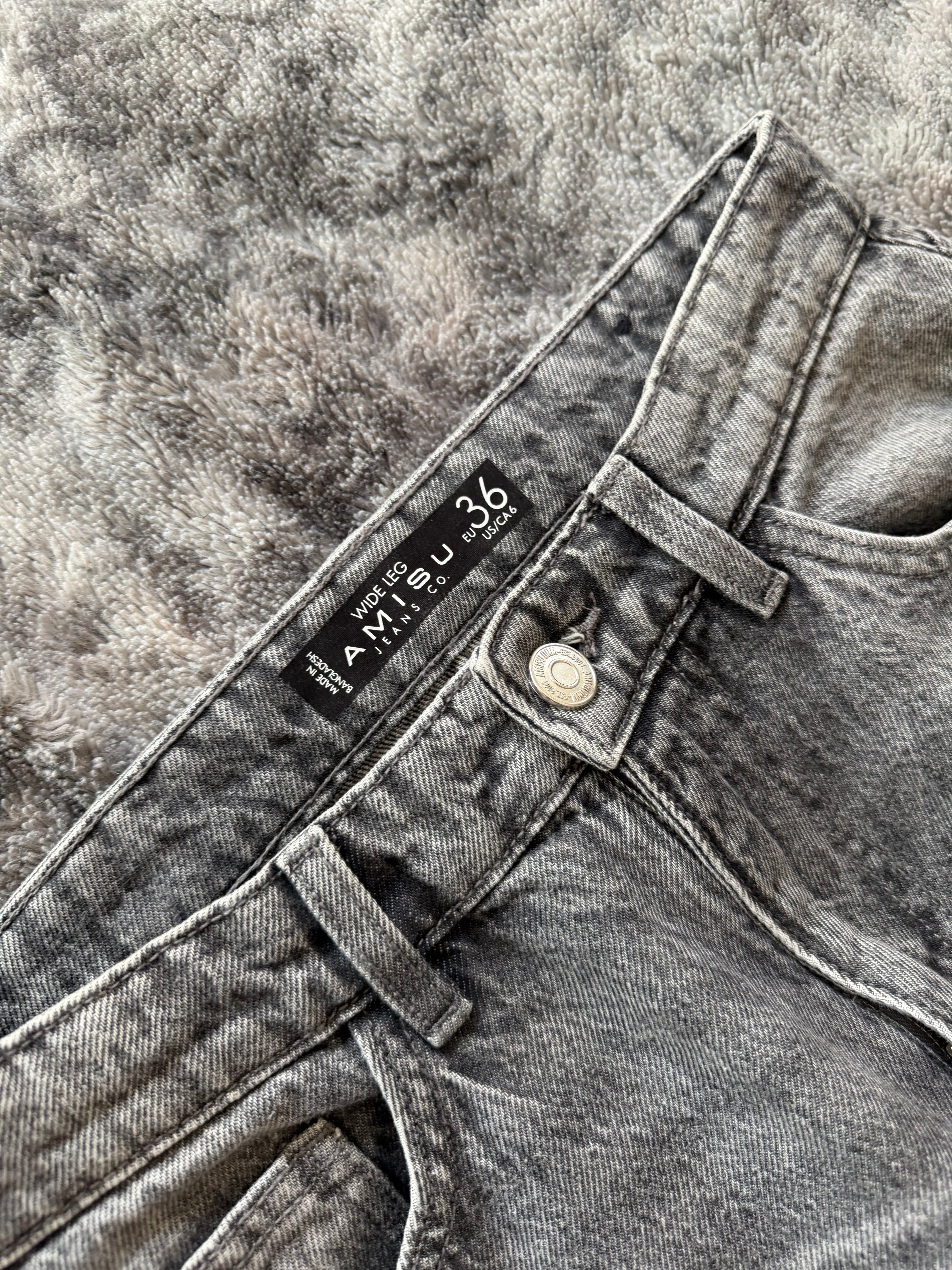 Custom Baggy Flared Jeans 3 Stripes – One of a Kind – Size S