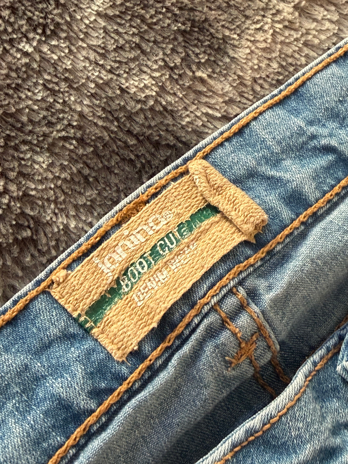 3-Stripes Bootcut Jeans – Size M/L