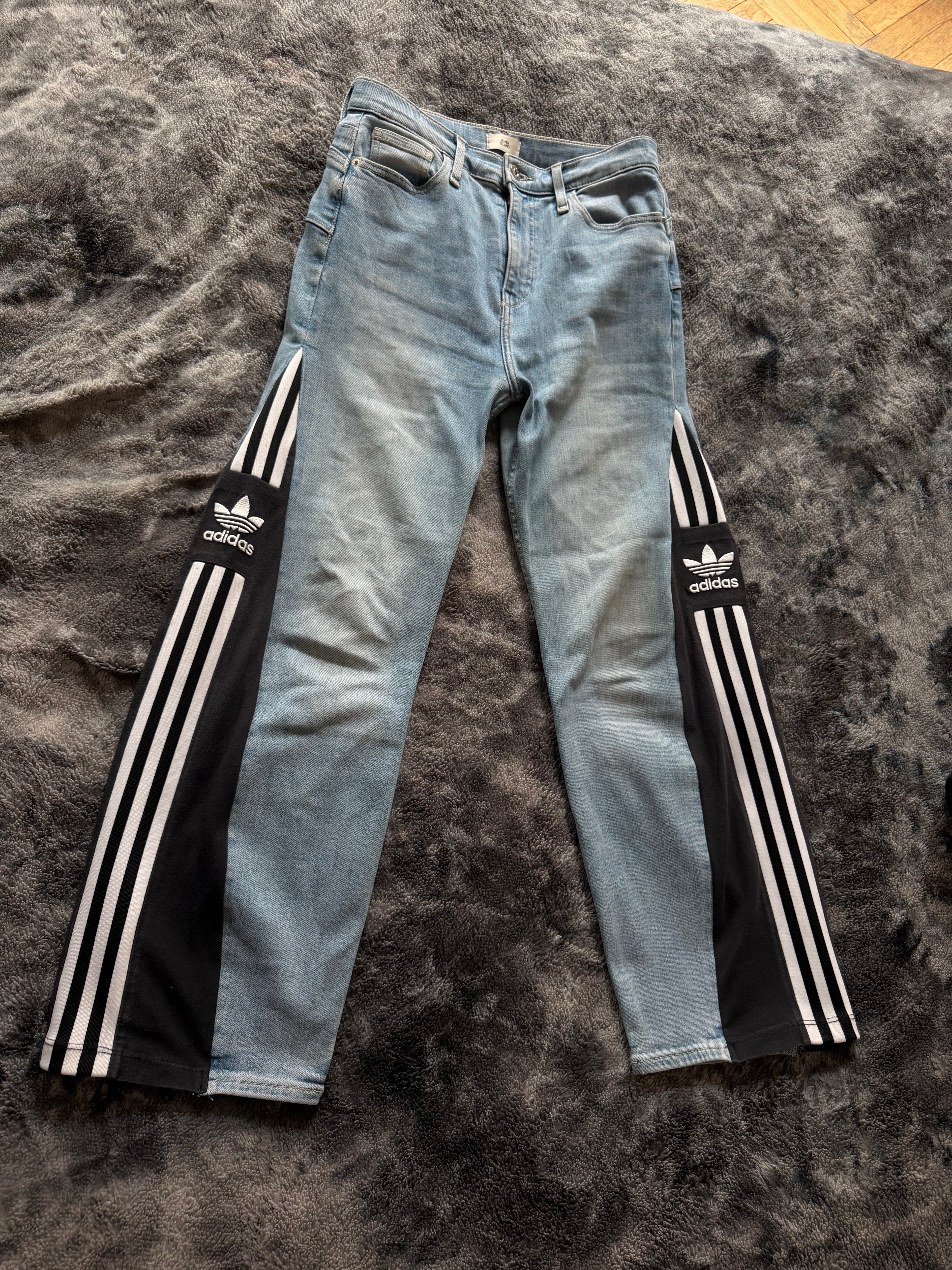 💙 Custom Three-Stripe Booty Shaping Jeans for Petite Girls – One of a Kind – Size XS/S