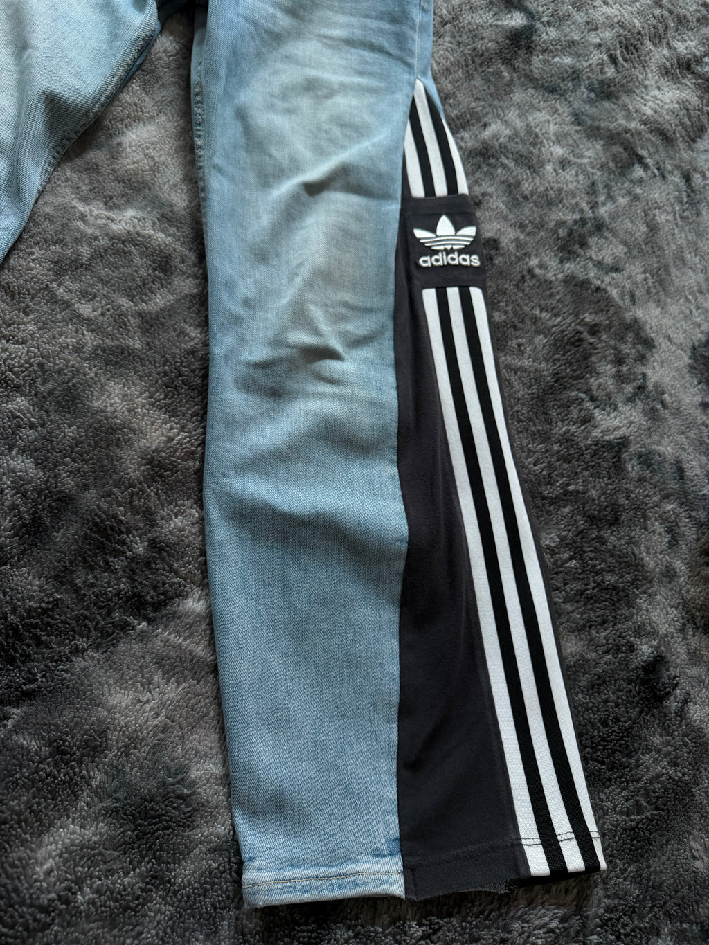 💙 Custom Three-Stripe Booty Shaping Jeans for Petite Girls – One of a Kind – Size XS/S