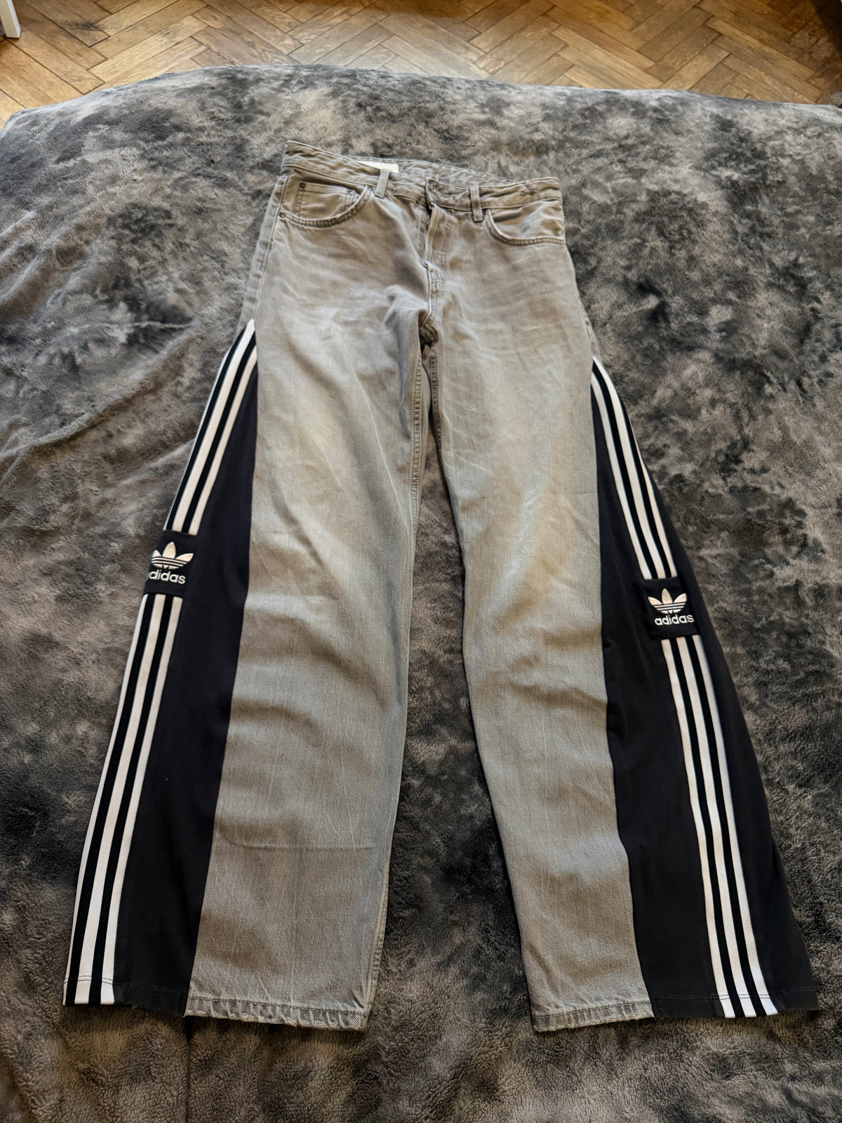 🩶 Custom Grey Jeans with Three Stripes – One of a Kind – Size M/L
