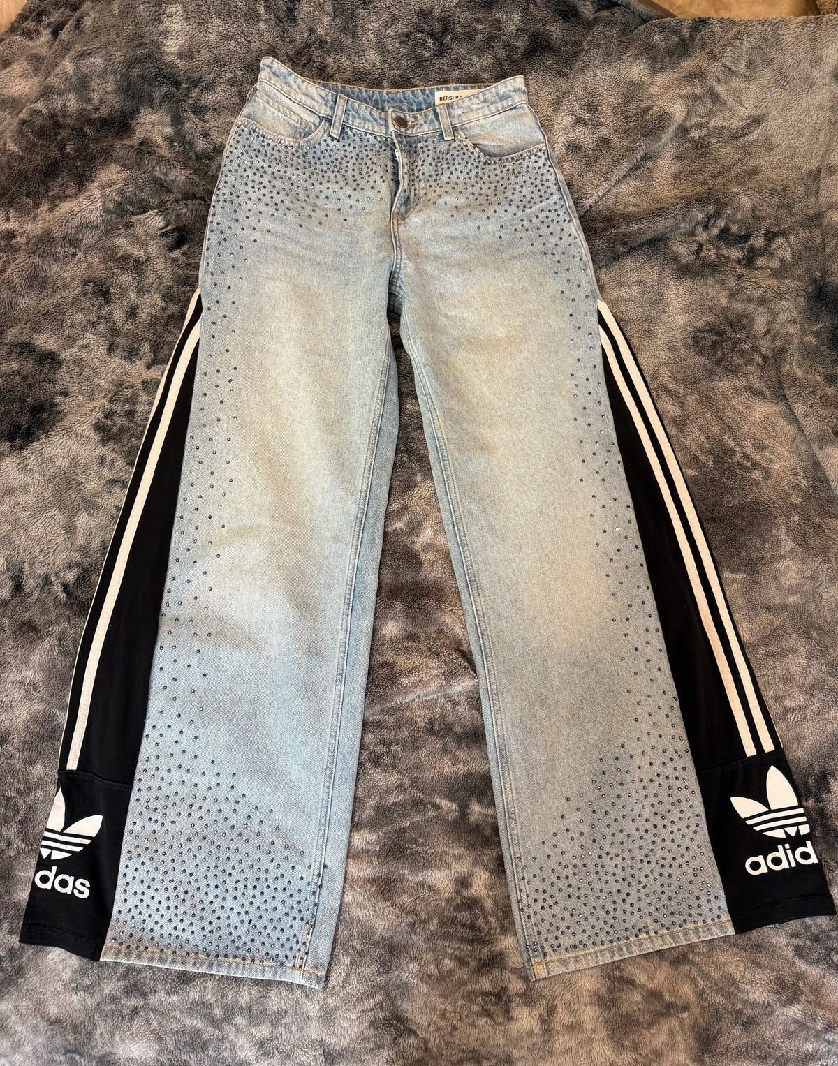 3-Stripe Diamond Wide Leg Jeans – Size S 💎💎
