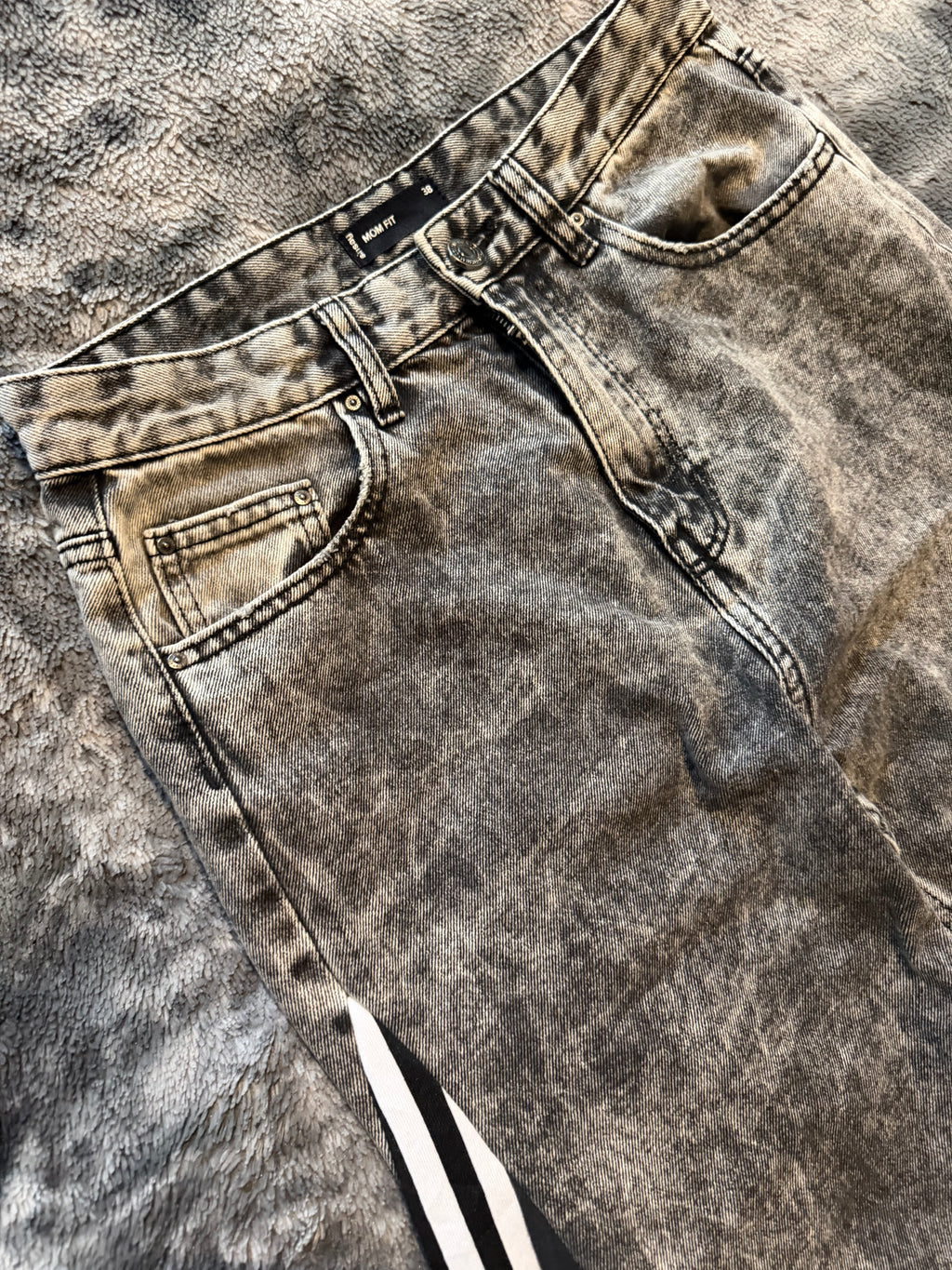 Grey Denim 3-Stripes Wide-Leg Jeans – Size XS/S