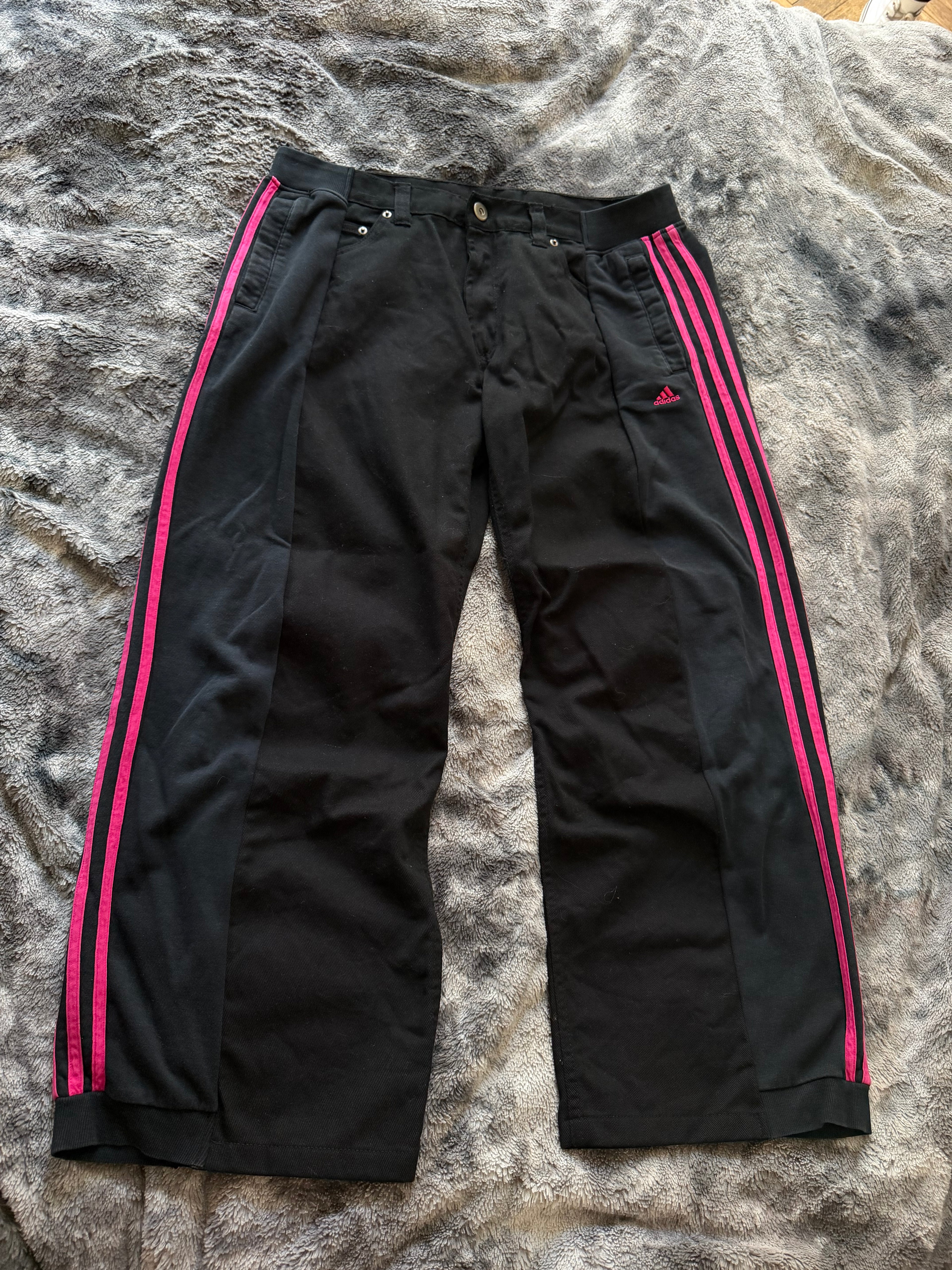 Custom Baggy Jeans with Pink Stripes – One of a Kind – Size M/L