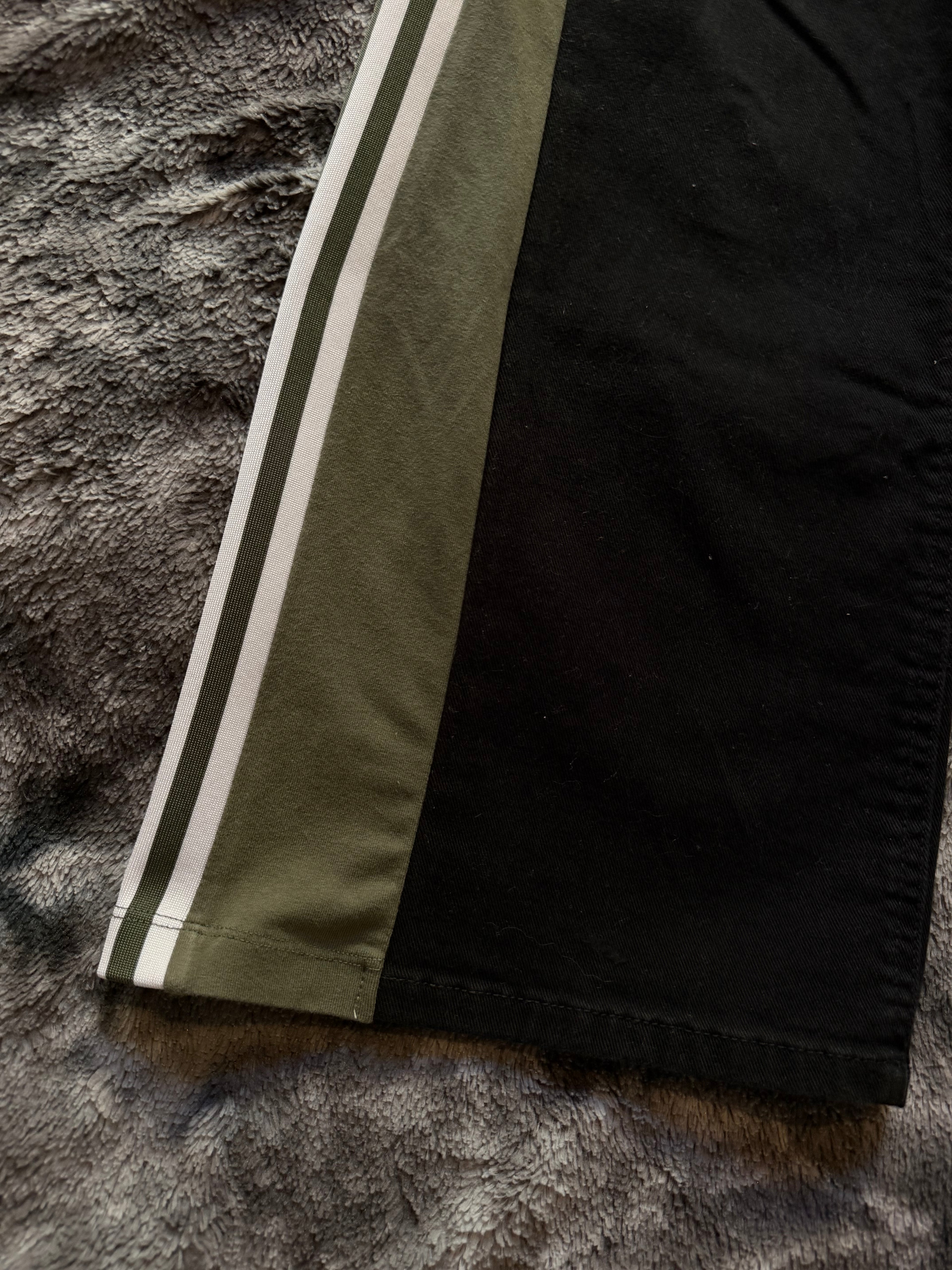 Black 3-Stripe Baggy Flared Pants – Green Stripes – Wide Leg – Size M