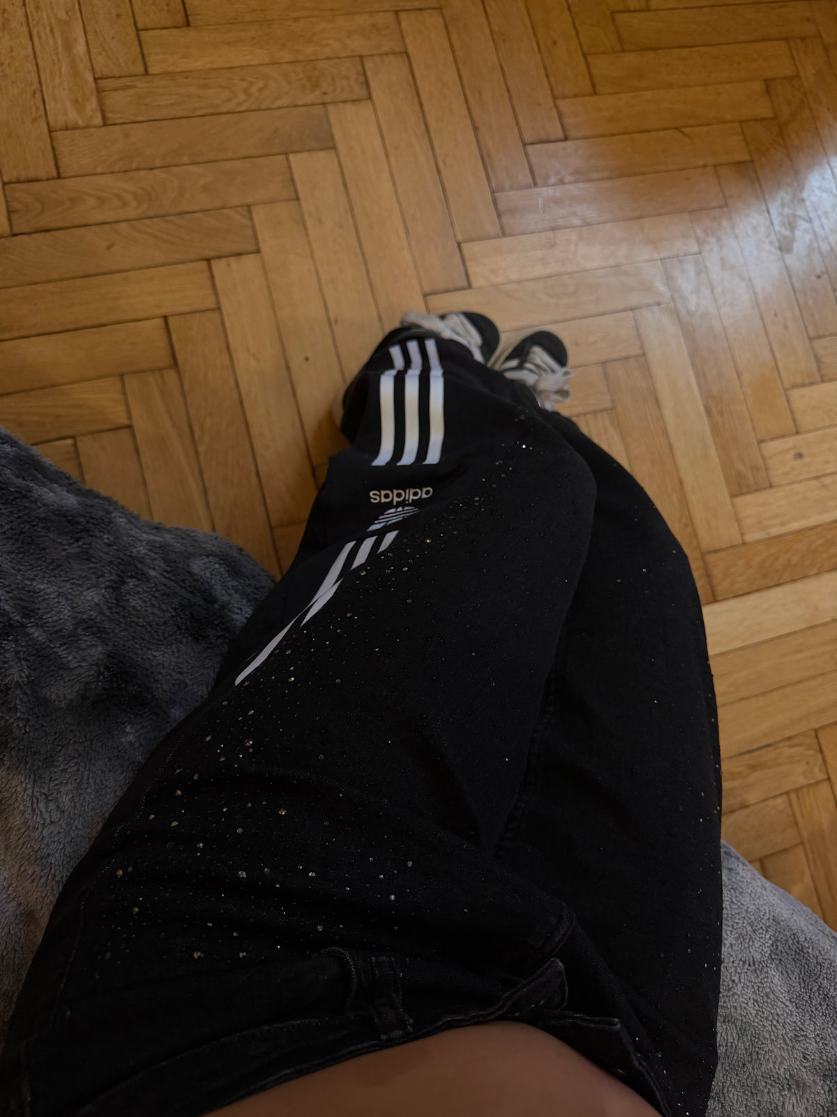 Black Diamond Three Stripes Baggy Pants – Size S/M 💎🖤