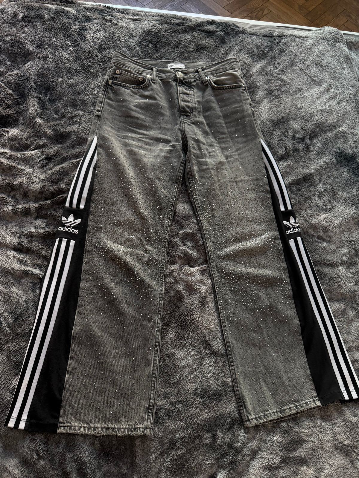 Light Grey Diamond Baggy Wide Leg Pants – M/S 🩶💎
