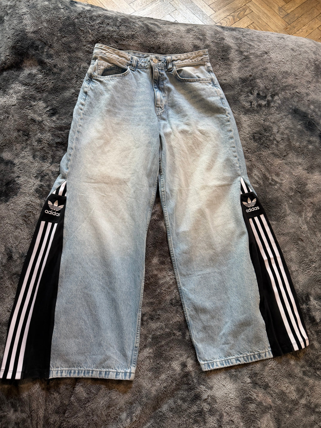 Custom Baggy Jeans – One of a Kind – Size M