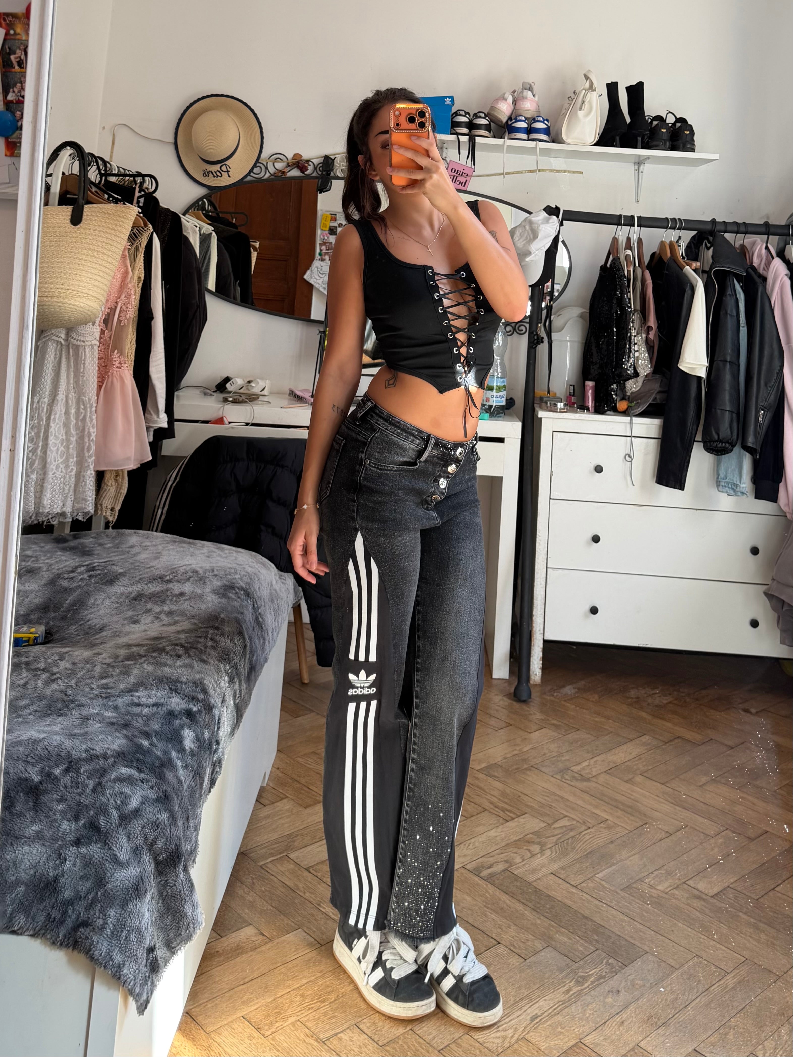 Dark Grey Push-Up Jeans with Rhinestones – S/XS | Wide Leg | 3 Stripes