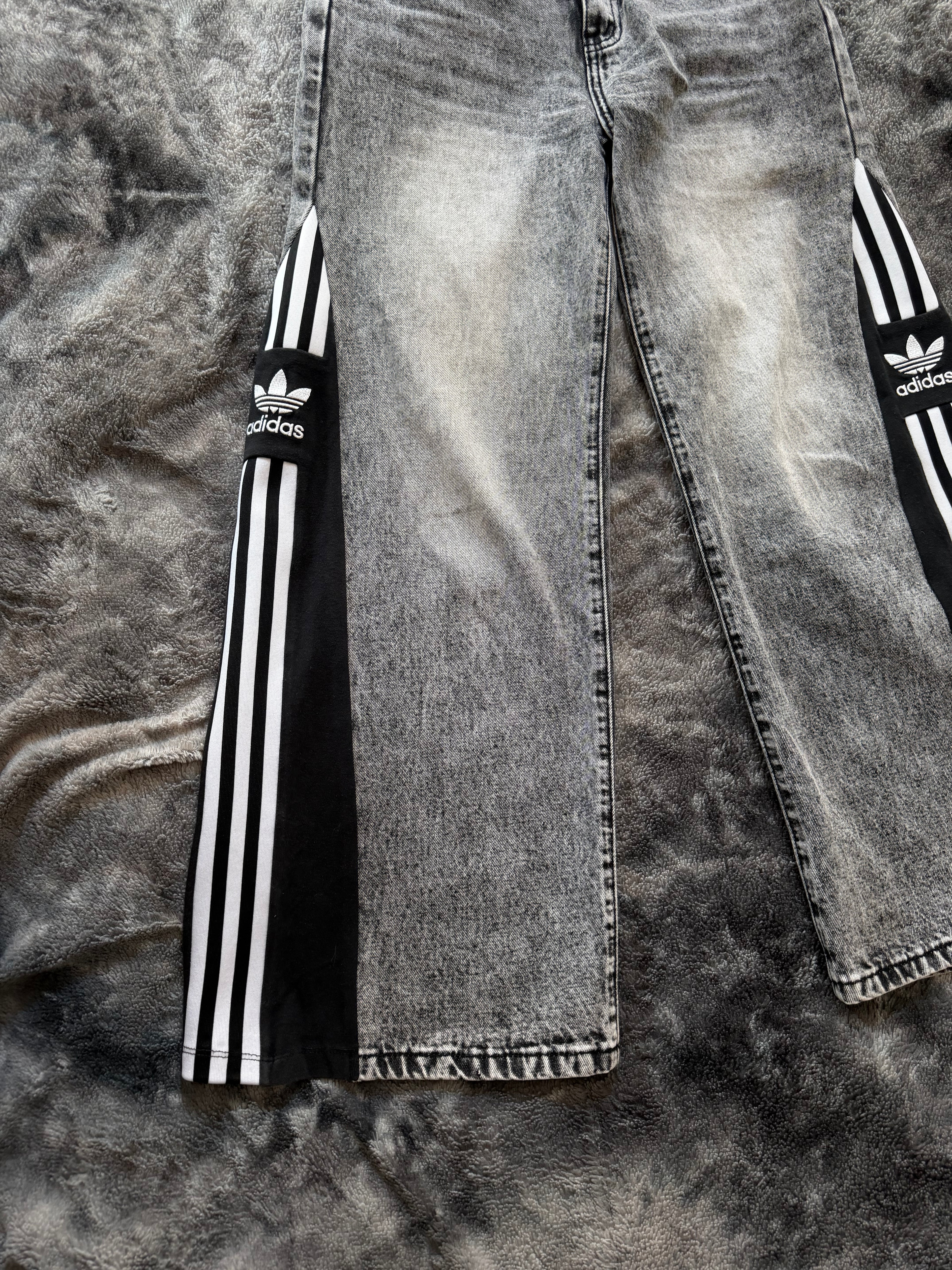 Custom Grey Wide Leg Jeans with Three Stripes – One of a Kind – Size XXS/XS