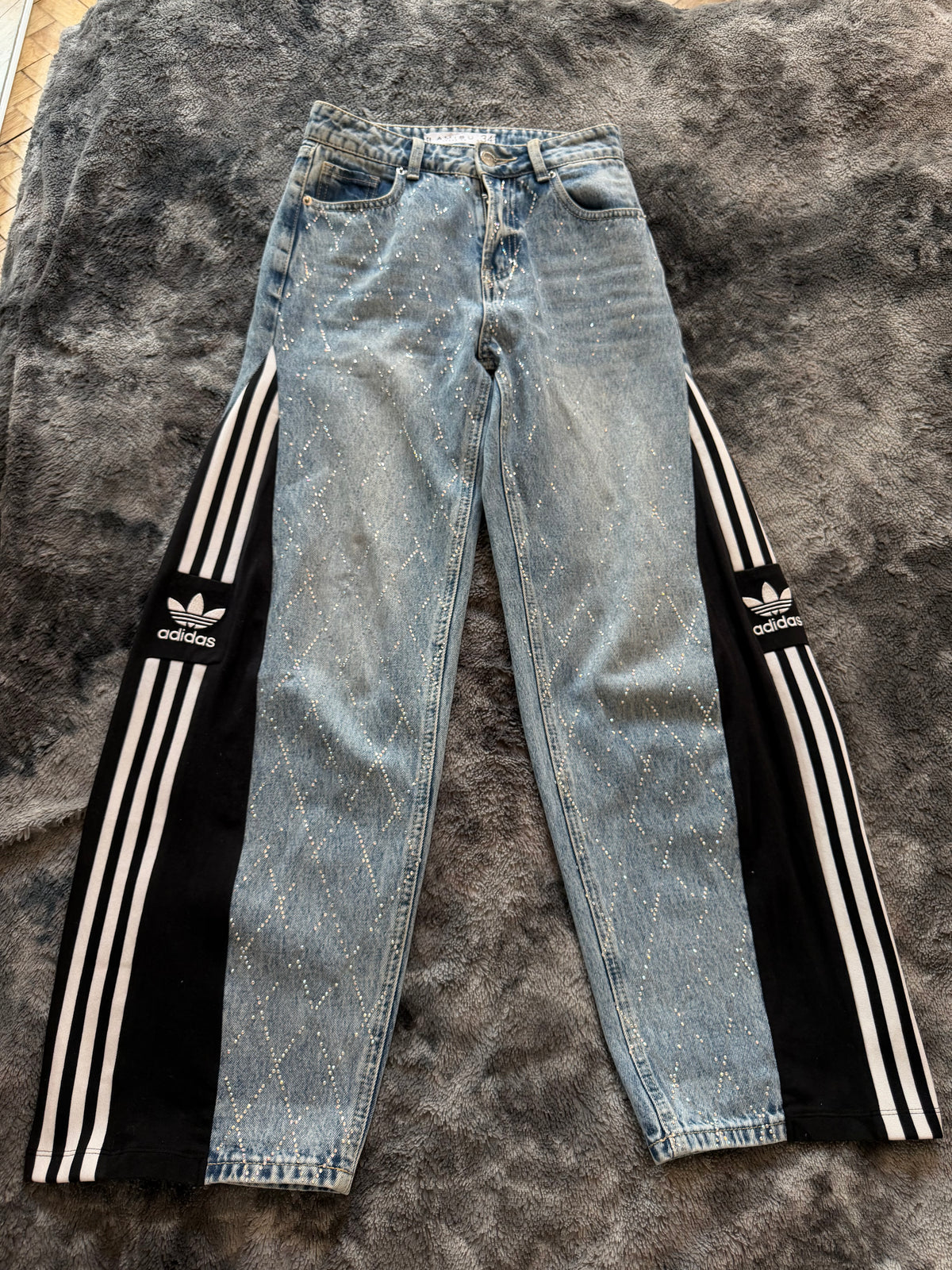Blue Denim Rhinestone Jeans – XS/XXS | Wide Leg | 3 Stripes Streetwear