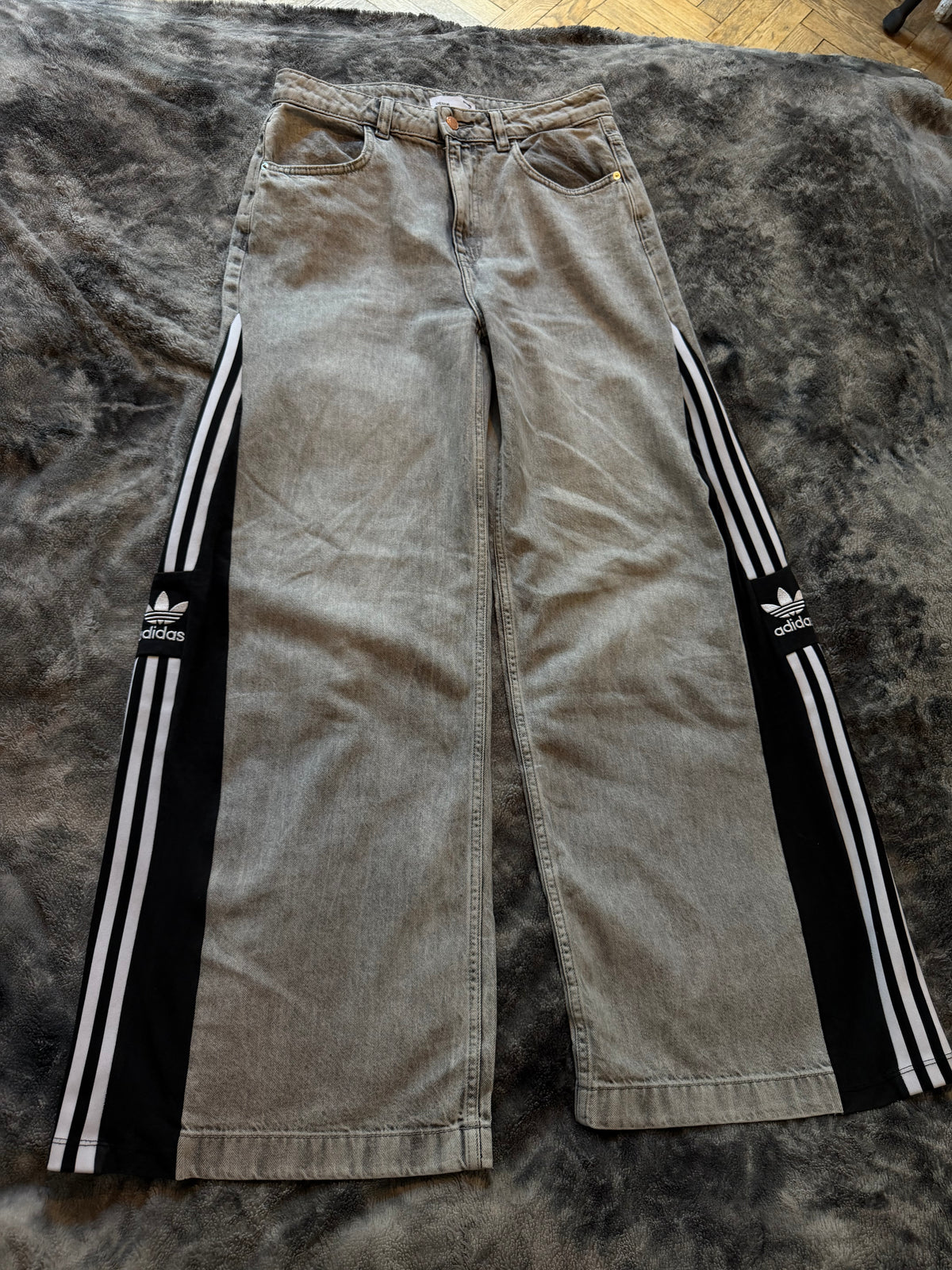 Grey Washed Denim 3-Stripes Baggy Jeans – Size M