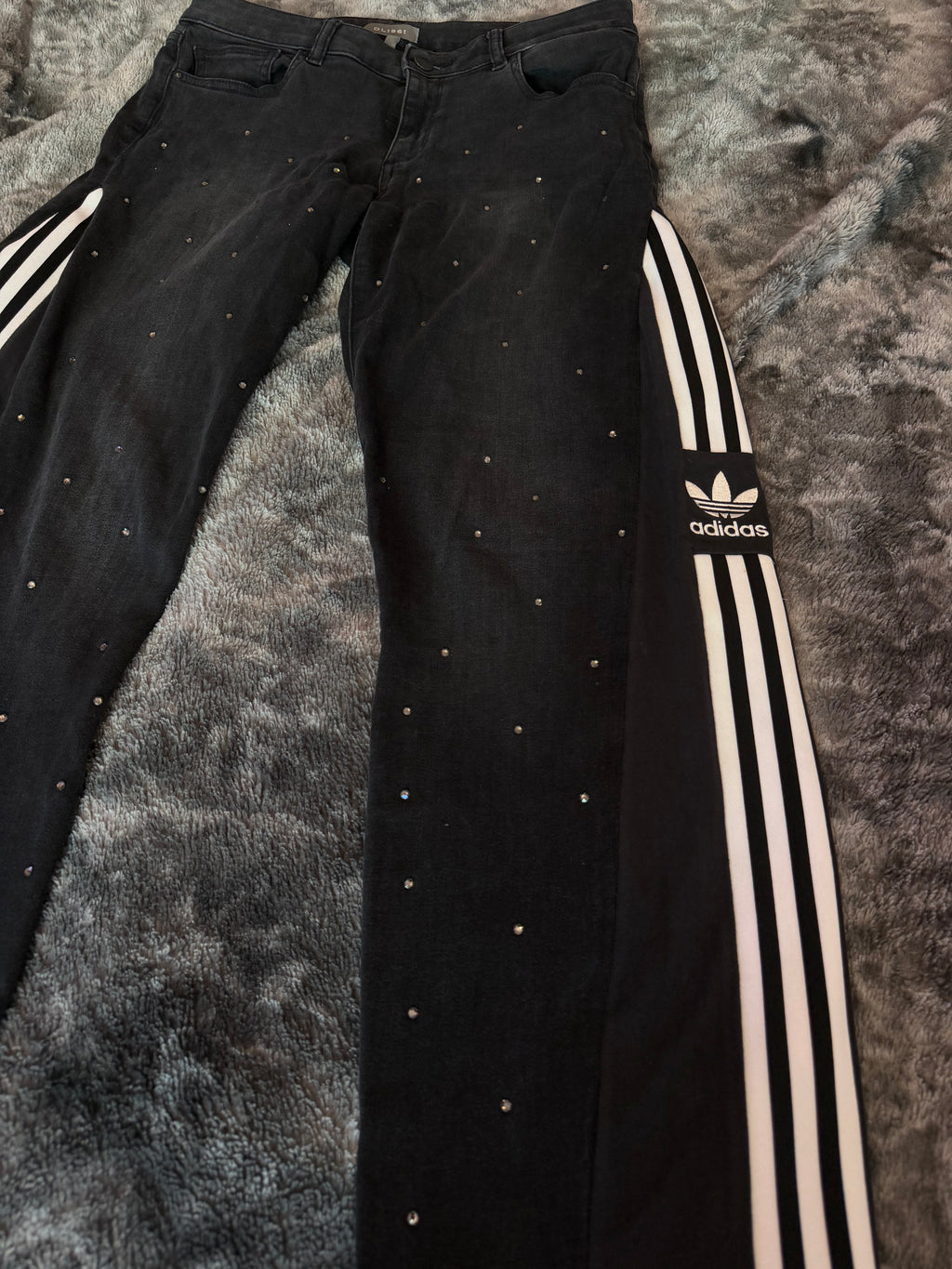 Black Diamond Three Stripes Wide-Leg Pants – Size M/S 💎