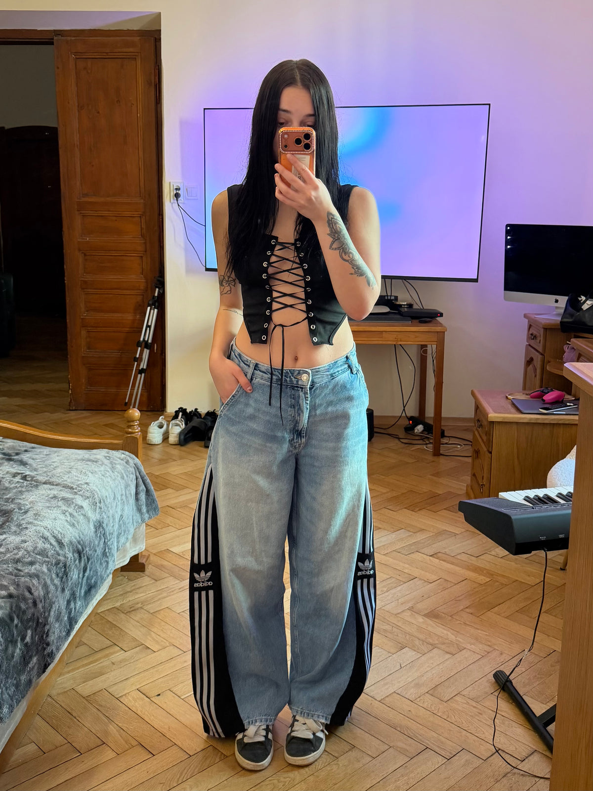 Balloon Ultra Baggy Denim Jeans – Three Stripes | Size M/S
