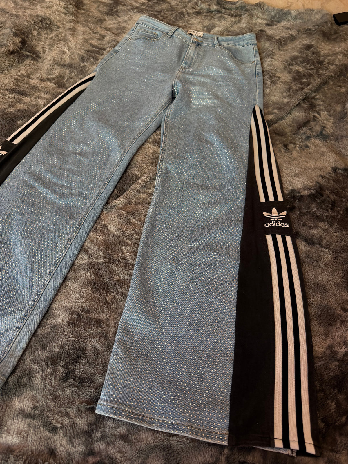 Diamond Denim Baggy Jeans – Three Stripes | Size L 💎
