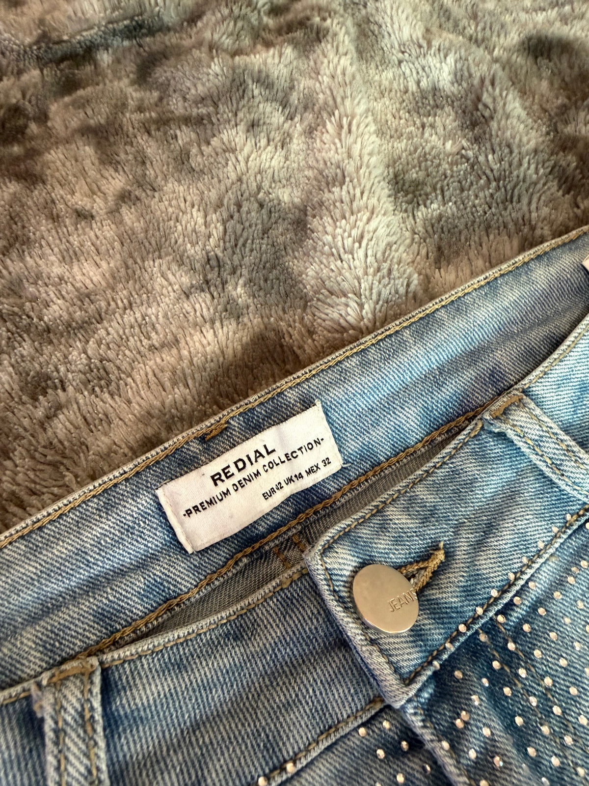 Diamond Denim Baggy Jeans – Three Stripes | Size L 💎